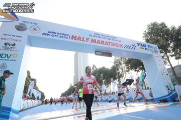 BINH DUONG NEW CITY HALF MARATHON 2024 - Ảnh #1821676