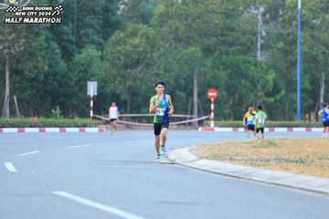 BINH DUONG NEW CITY HALF MARATHON 2024 - Ảnh #1735707