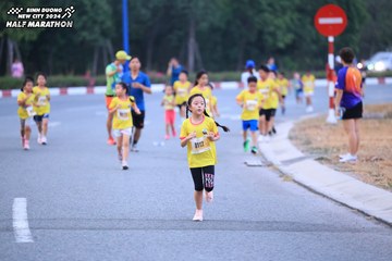 BINH DUONG NEW CITY HALF MARATHON 2024 - Ảnh #1726629