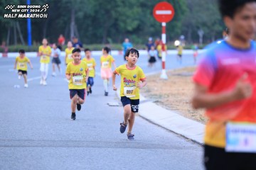 BINH DUONG NEW CITY HALF MARATHON 2024 - Ảnh #1726427