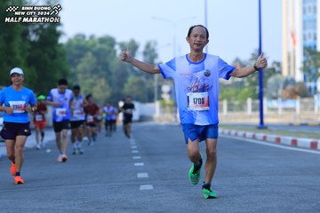 BINH DUONG NEW CITY HALF MARATHON 2024 - Ảnh #1763873