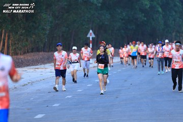 BINH DUONG NEW CITY HALF MARATHON 2024 - Ảnh #1750770