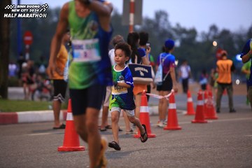 BINH DUONG NEW CITY HALF MARATHON 2024 - Ảnh #1728073