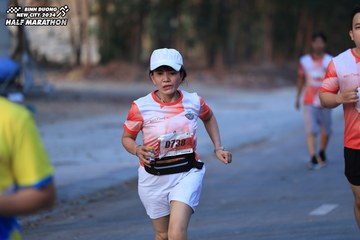 BINH DUONG NEW CITY HALF MARATHON 2024 - Ảnh #1750830