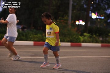 BINH DUONG NEW CITY HALF MARATHON 2024 - Ảnh #1728499