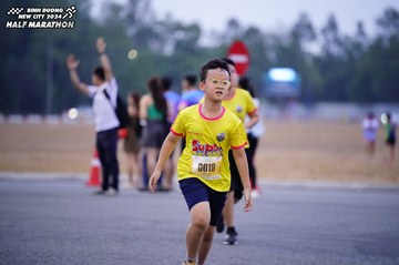 BINH DUONG NEW CITY HALF MARATHON 2024 - Ảnh #1725397