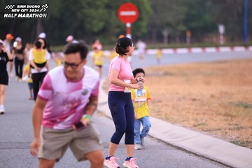 BINH DUONG NEW CITY HALF MARATHON 2024 - Ảnh #1727160