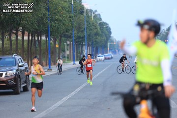 BINH DUONG NEW CITY HALF MARATHON 2024 - Ảnh #1739433