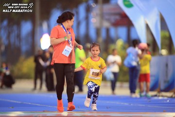 BINH DUONG NEW CITY HALF MARATHON 2024 - Ảnh #1728689