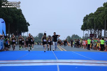 BINH DUONG NEW CITY HALF MARATHON 2024 - Ảnh #1737208