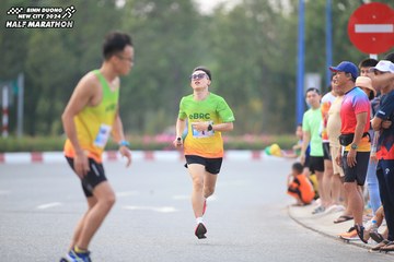 BINH DUONG NEW CITY HALF MARATHON 2024 - Ảnh #1736593