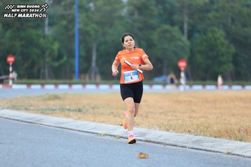 BINH DUONG NEW CITY HALF MARATHON 2024 - Ảnh #1735558