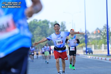 BINH DUONG NEW CITY HALF MARATHON 2024 - Ảnh #1767199