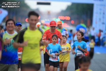BINH DUONG NEW CITY HALF MARATHON 2024 - Ảnh #1728856