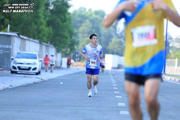 BINH DUONG NEW CITY HALF MARATHON 2024 - Ảnh #1766389
