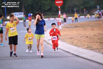 BINH DUONG NEW CITY HALF MARATHON 2024 - Ảnh #1727084