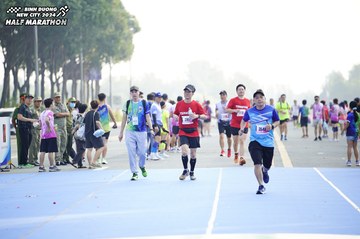BINH DUONG NEW CITY HALF MARATHON 2024 - Ảnh #1760944