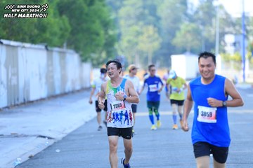 BINH DUONG NEW CITY HALF MARATHON 2024 - Ảnh #1770879