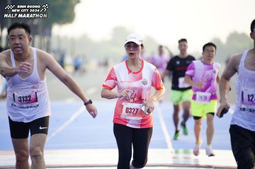 BINH DUONG NEW CITY HALF MARATHON 2024 - Ảnh #1761602