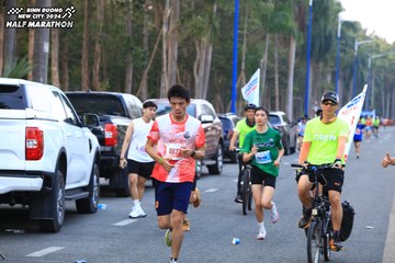 BINH DUONG NEW CITY HALF MARATHON 2024 - Ảnh #1755725