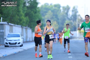 BINH DUONG NEW CITY HALF MARATHON 2024 - Ảnh #1776278