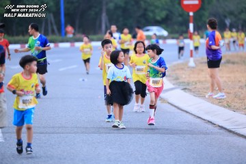 BINH DUONG NEW CITY HALF MARATHON 2024 - Ảnh #1726516