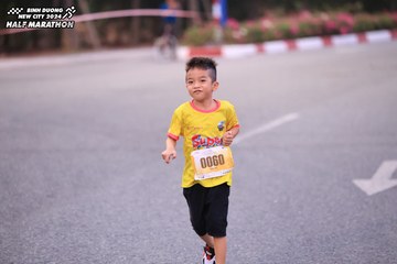 BINH DUONG NEW CITY HALF MARATHON 2024 - Ảnh #1727219