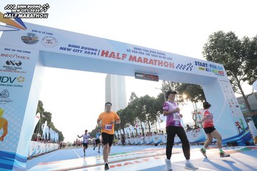 BINH DUONG NEW CITY HALF MARATHON 2024 - Ảnh #1821039