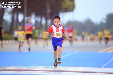 BINH DUONG NEW CITY HALF MARATHON 2024 - Ảnh #1728927