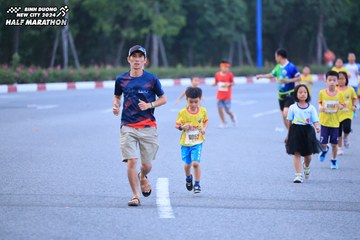 BINH DUONG NEW CITY HALF MARATHON 2024 - Ảnh #1726502