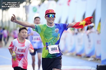 BINH DUONG NEW CITY HALF MARATHON 2024 - Ảnh #1759302
