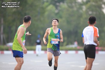 BINH DUONG NEW CITY HALF MARATHON 2024 - Ảnh #1736518