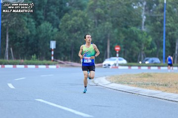 BINH DUONG NEW CITY HALF MARATHON 2024 - Ảnh #1735990