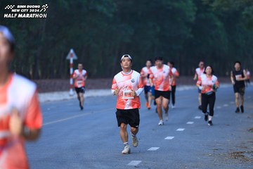 BINH DUONG NEW CITY HALF MARATHON 2024 - Ảnh #1750081