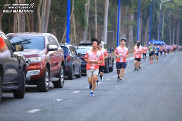 BINH DUONG NEW CITY HALF MARATHON 2024 - Ảnh #1756266