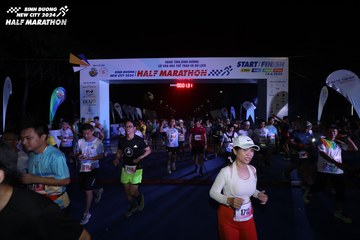 BINH DUONG NEW CITY HALF MARATHON 2024 - Ảnh #1737833