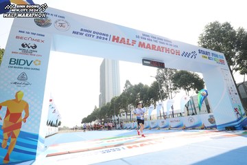BINH DUONG NEW CITY HALF MARATHON 2024 - Ảnh #1819173