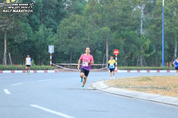 BINH DUONG NEW CITY HALF MARATHON 2024 - Ảnh #1735730