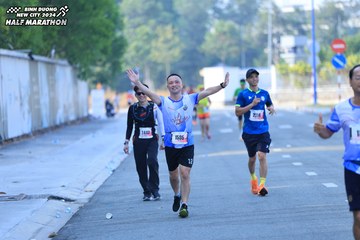 BINH DUONG NEW CITY HALF MARATHON 2024 - Ảnh #1768849