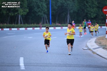 BINH DUONG NEW CITY HALF MARATHON 2024 - Ảnh #1726261