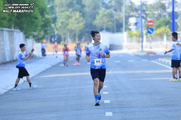 BINH DUONG NEW CITY HALF MARATHON 2024 - Ảnh #1771429