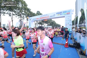 BINH DUONG NEW CITY HALF MARATHON 2024 - Ảnh #1738176
