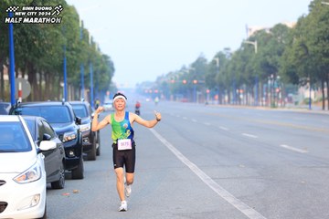 BINH DUONG NEW CITY HALF MARATHON 2024 - Ảnh #1739563