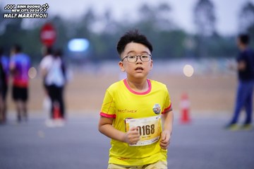 BINH DUONG NEW CITY HALF MARATHON 2024 - Ảnh #1725414