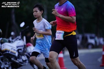 BINH DUONG NEW CITY HALF MARATHON 2024 - Ảnh #1724915