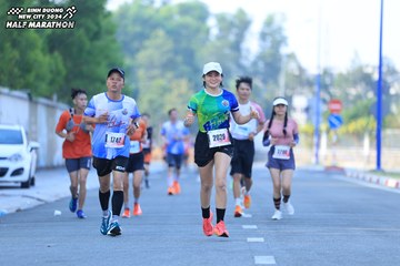 BINH DUONG NEW CITY HALF MARATHON 2024 - Ảnh #1766450
