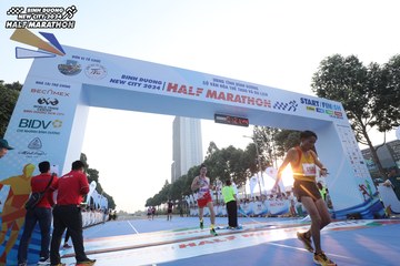 BINH DUONG NEW CITY HALF MARATHON 2024 - Ảnh #1738073