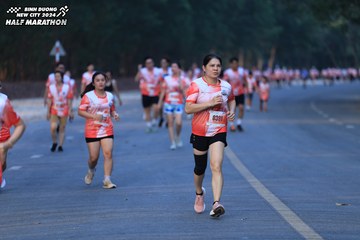 BINH DUONG NEW CITY HALF MARATHON 2024 - Ảnh #1772559