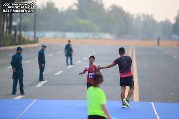 BINH DUONG NEW CITY HALF MARATHON 2024 - Ảnh #1738543