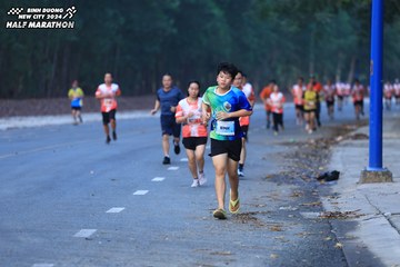 BINH DUONG NEW CITY HALF MARATHON 2024 - Ảnh #1750159